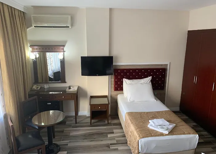 Kecik Hotel Istanboel