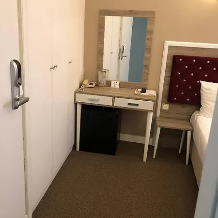 Kecik Hotel Istanboel